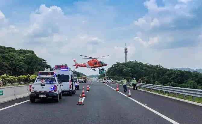 云城区高速公路汽车救援案例