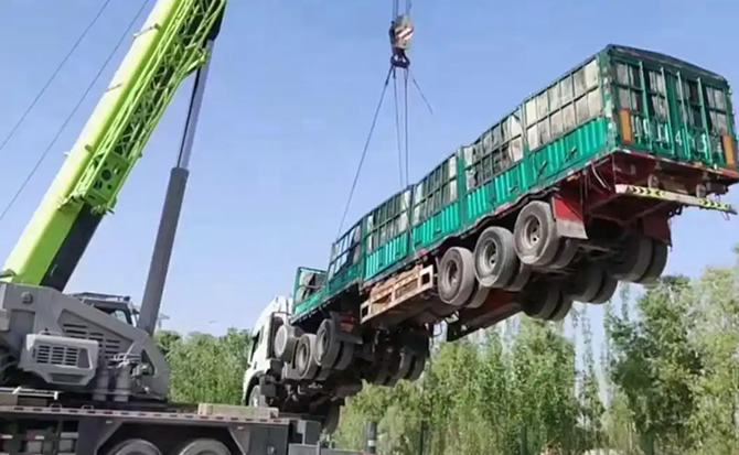 云城区道路脱困救援案例